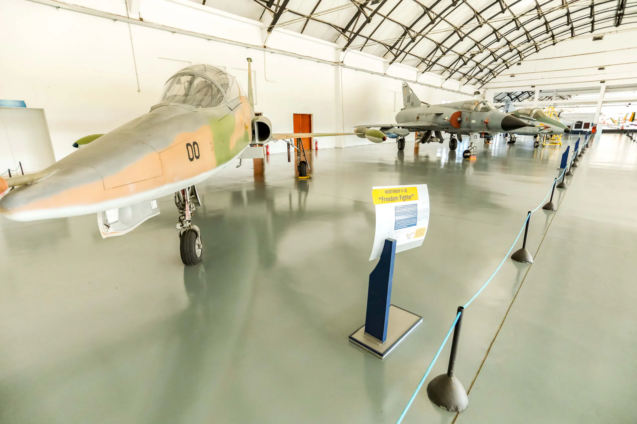 HANGAR 2B
