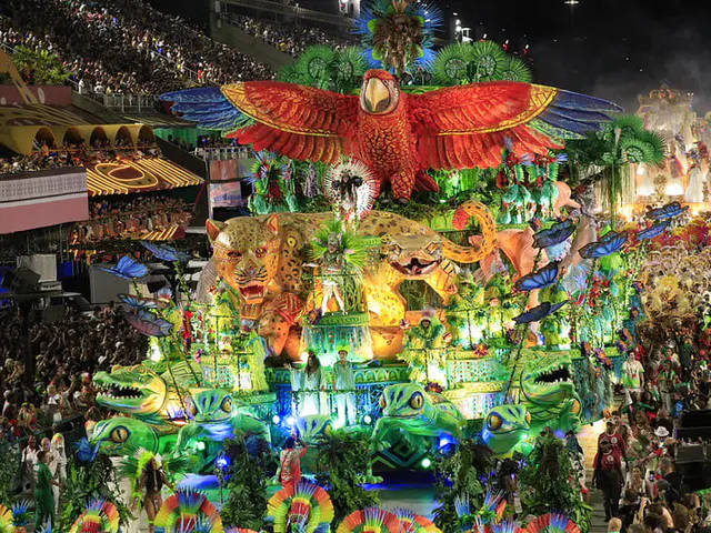 Desfile das escolas de samba da Marquês de Sapucaí é reconhecido como patrimônio imaterial