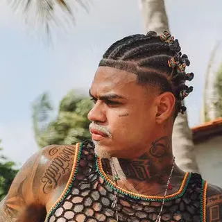 スペースホールのヘアリー、Xande CDDおよびBernini