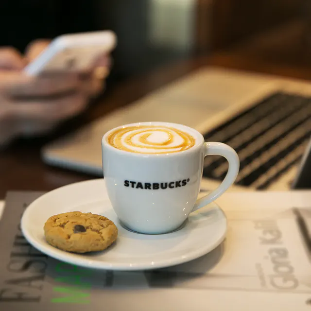 Starbucks - Rua do Carmo — foto 1
