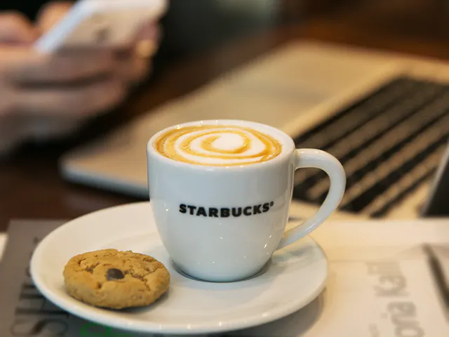 Starbucks - Rua do Carmo — photo 1
