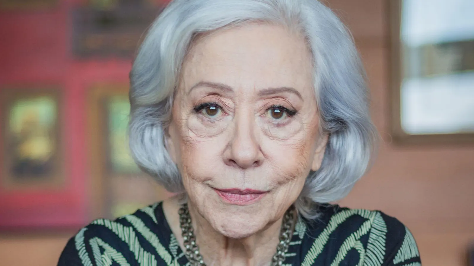 Fernanda Montenegro Lê Simone De Beauvoir - Teatro Multiplan