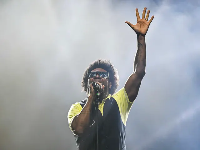 Réveillon 2026 - Palco Banco de Brasil - Leme - Rio - Thalles Roberto e Thainá Gonçalves