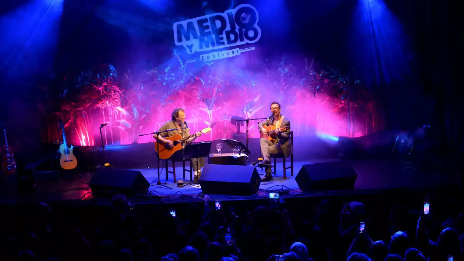 Festival Medio y Medio en el Circo Voador