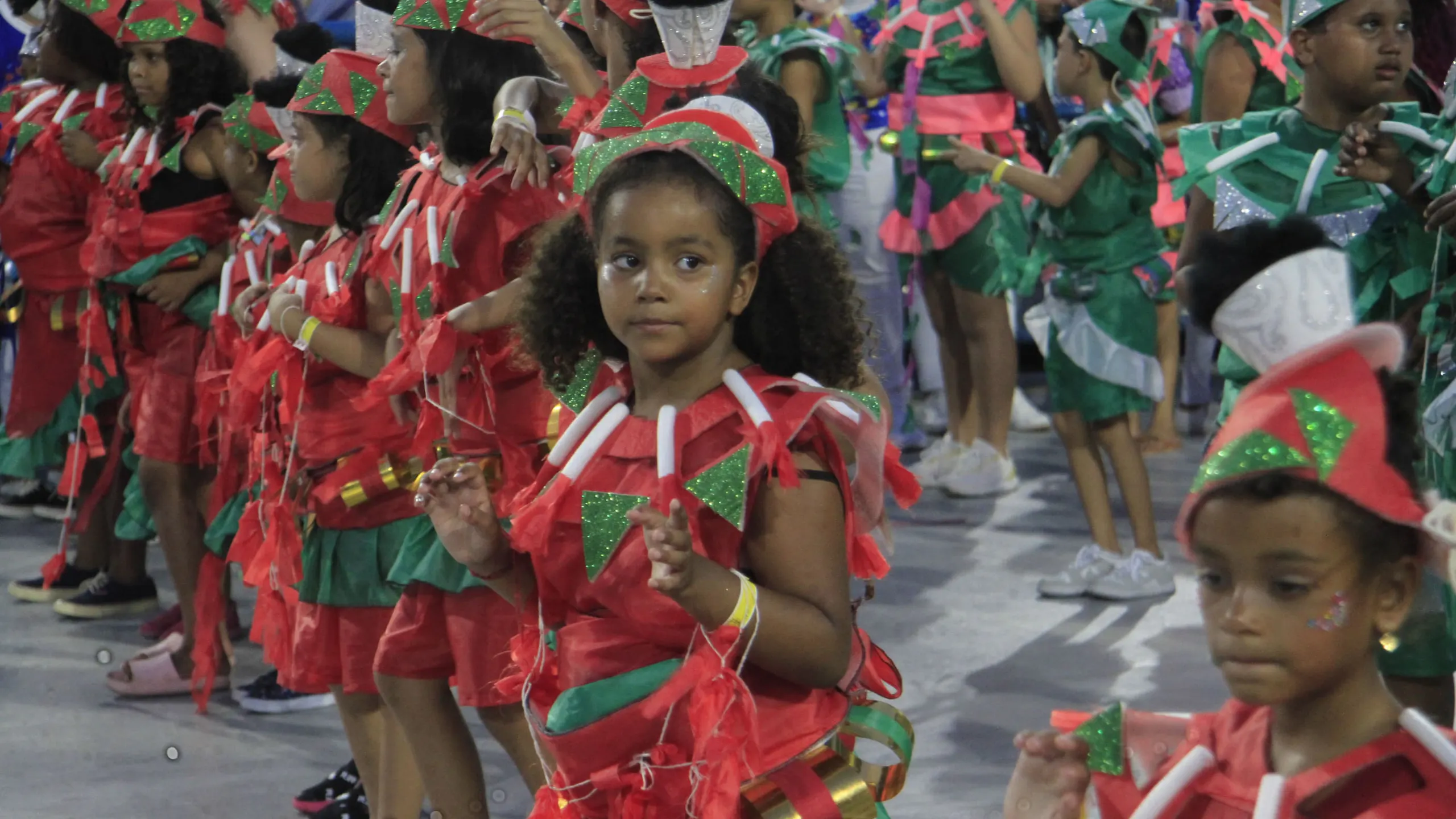 PROGRAMAÇÃO DESFILES MIRINS - SAPUCAÍ 2026