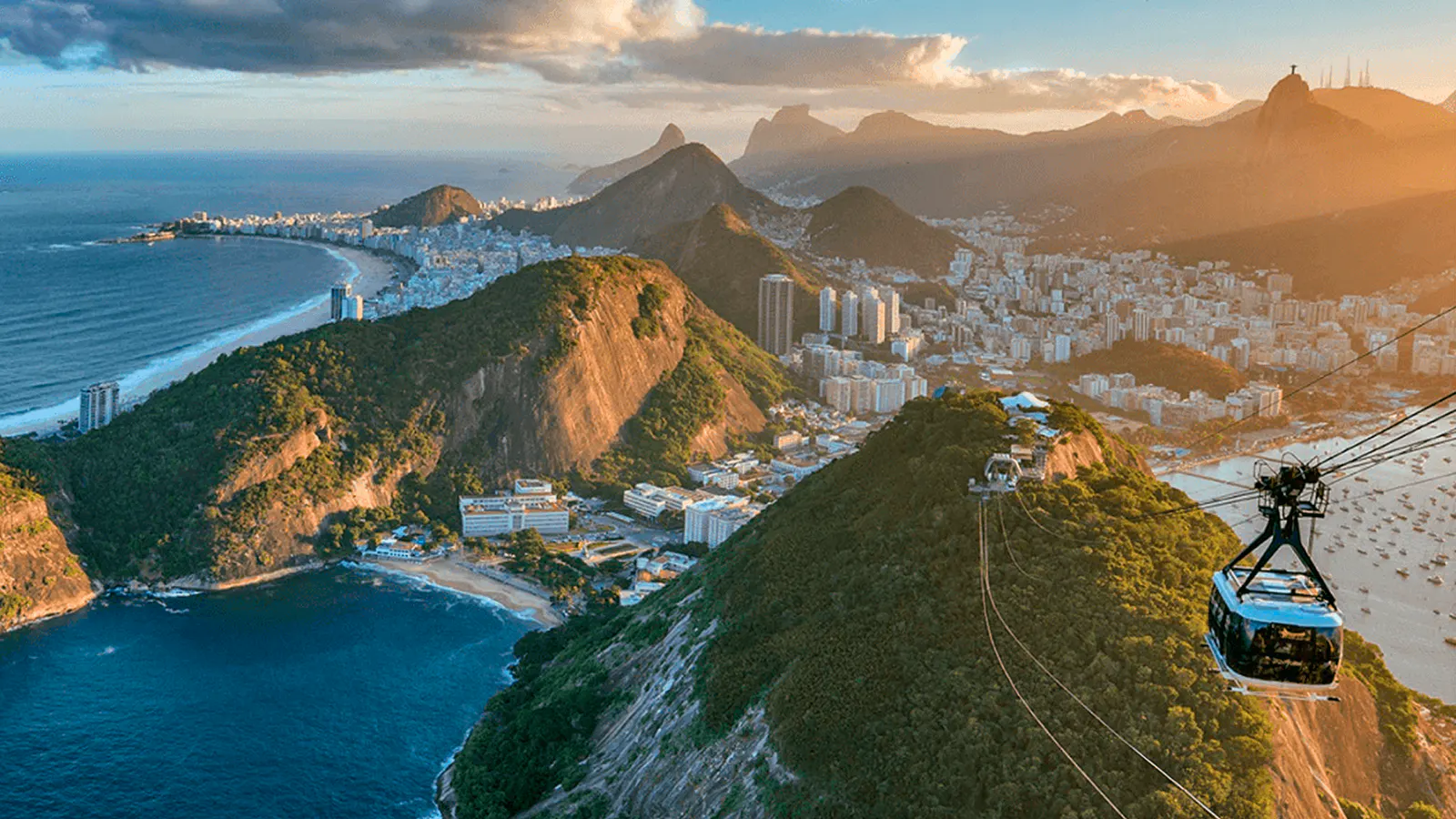 Sunset in Parque Bondinho Pão de Açúcar