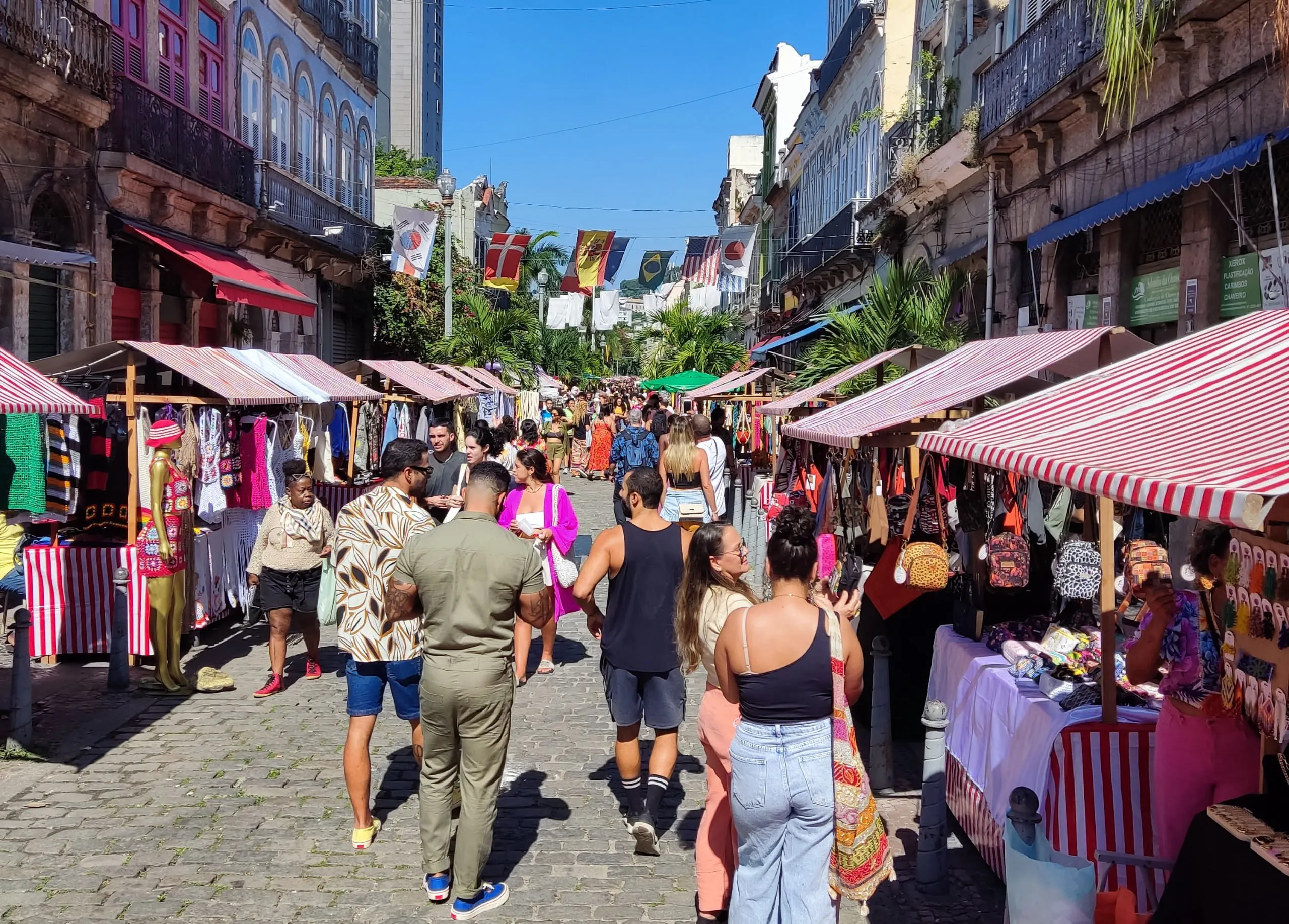 La Fiera del Vecchio Fiume su Lavradio Street