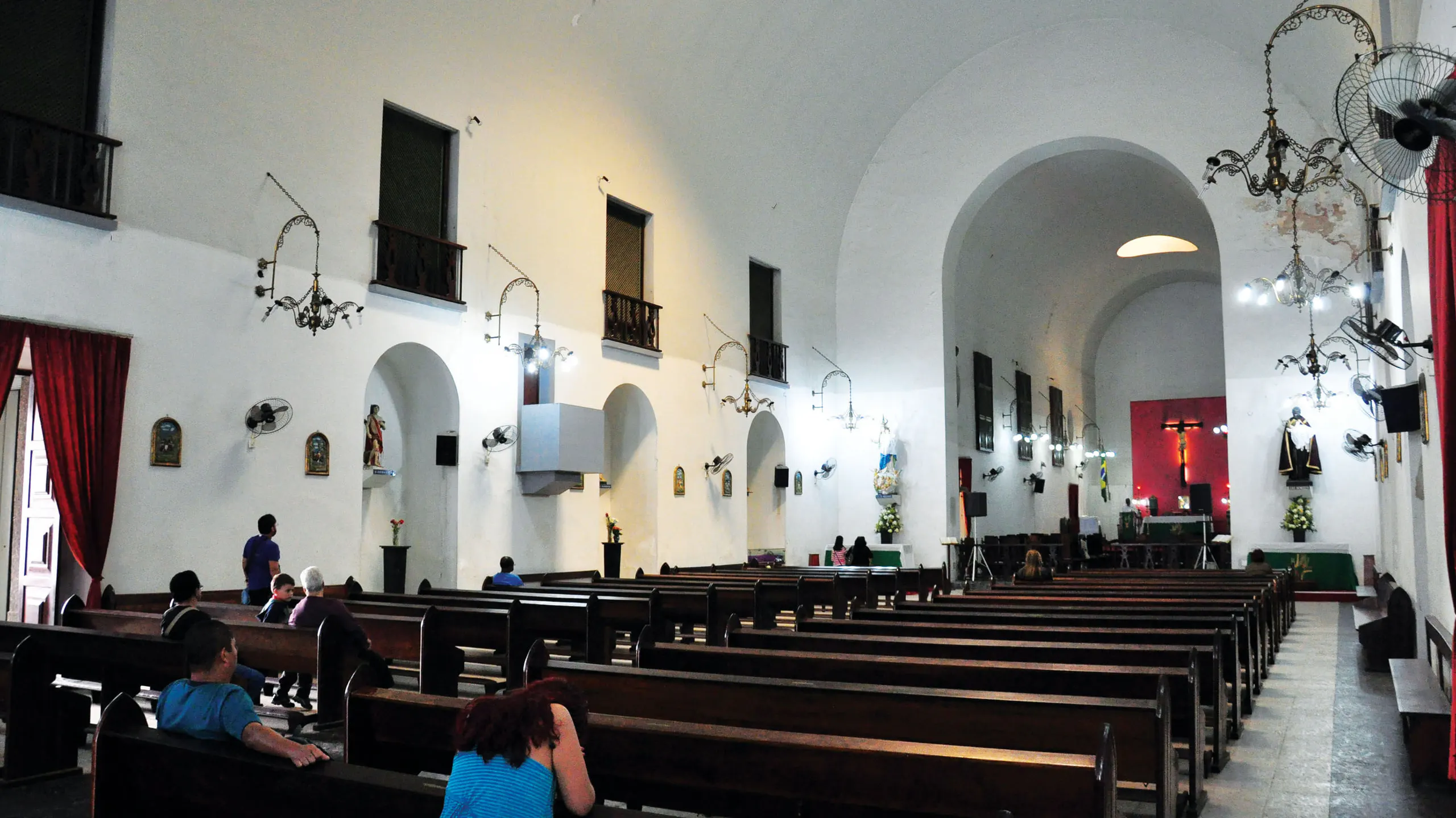 Fraternité impériale de Notre-Dame du Rosaire et Bénédictine des Hommes Noirs