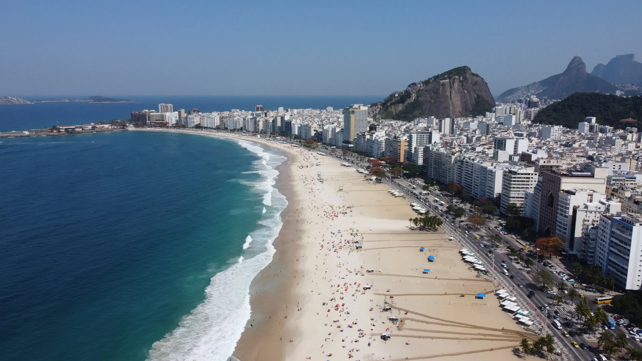 Barbie Run Brasil en la playa de Copacabana