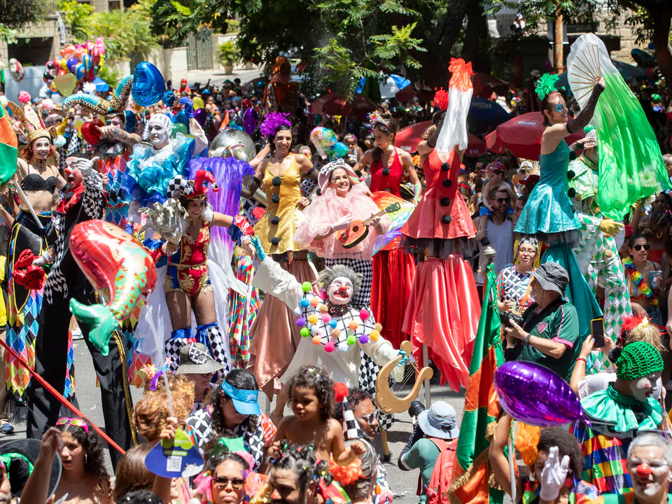 Carnaval de Rua 2027: Riotur abre inscrições para blocos