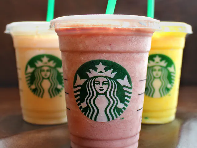 Starbucks - Rua do Carmo — photo 3