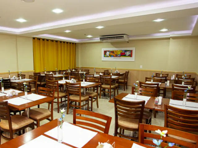 Elegance Praia Hotel
