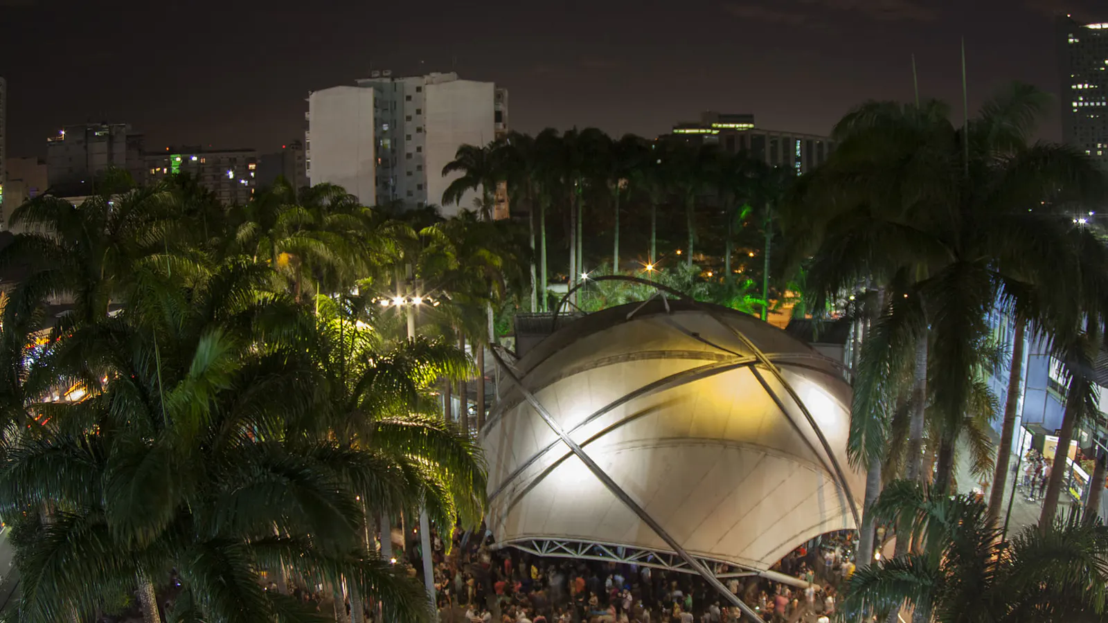 CIRCO VOADOR