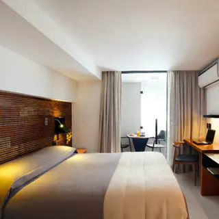 Ritz Plaza