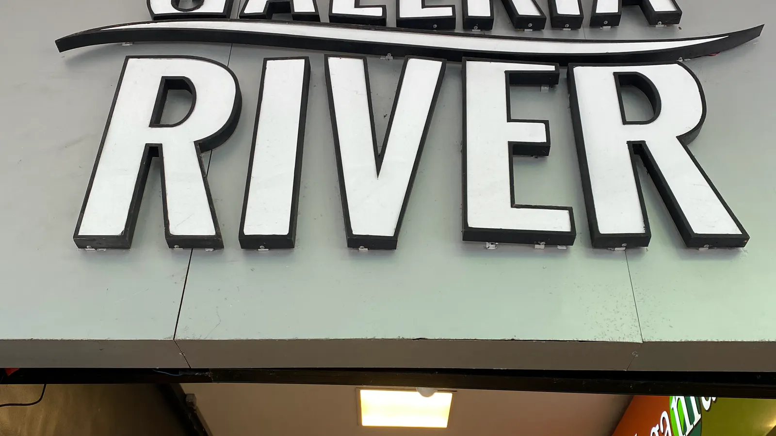 Galeria River