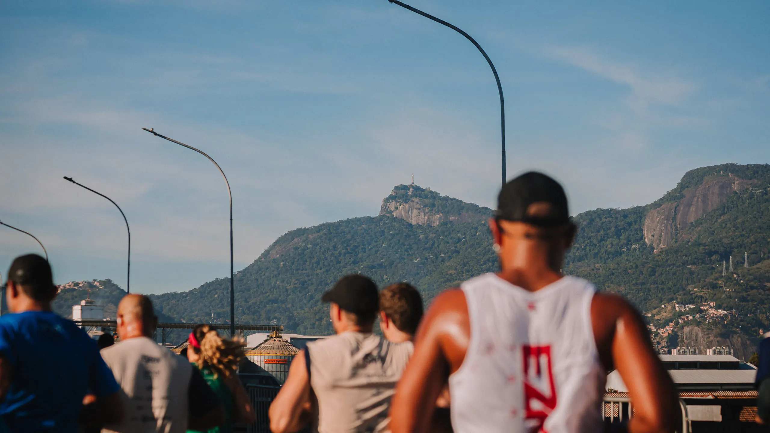 Desafio da Ponte 2026: Corrida de 21km entre Niterói e Rio acontece em agosto!