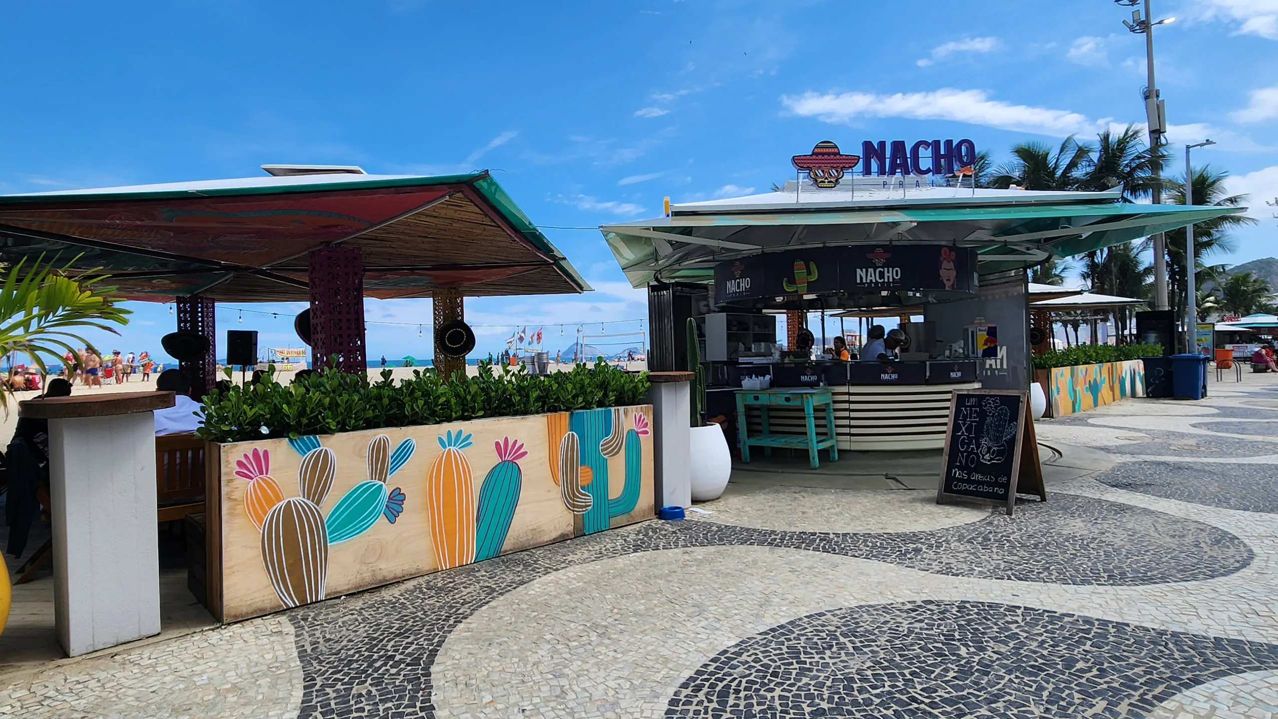 Réveillon nos quiosques Areia MPB & Nachos