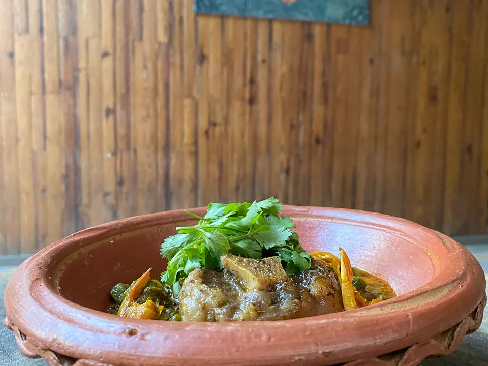 مطعم (كاسا سافانا) Prato: Amalá with Rabada - Prato in commend to Xangô. Quiabo, dry shrimp, palm oil and rhabada