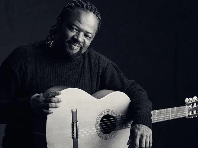 Xande Canta Caetano