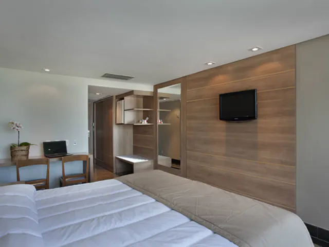 Royalty Barra Hotel