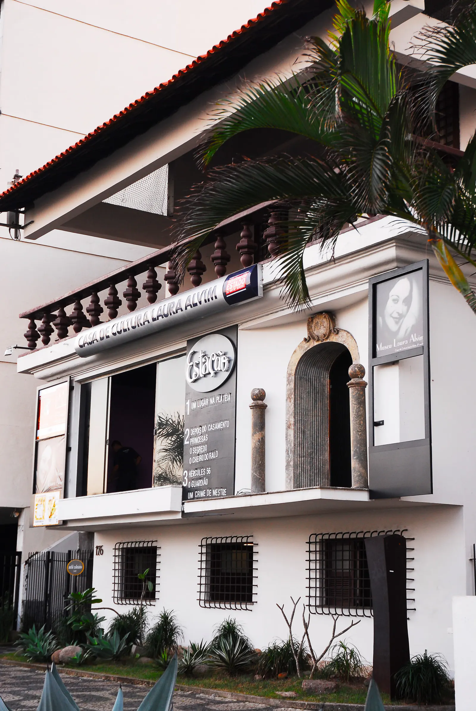 Casa de Cultura Laura Alvim - photo 1