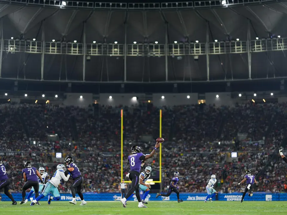 Jogo da NFL no Rio movimenta R$ 462,7 milhões e leva torcedores de 66 países ao Maracanã