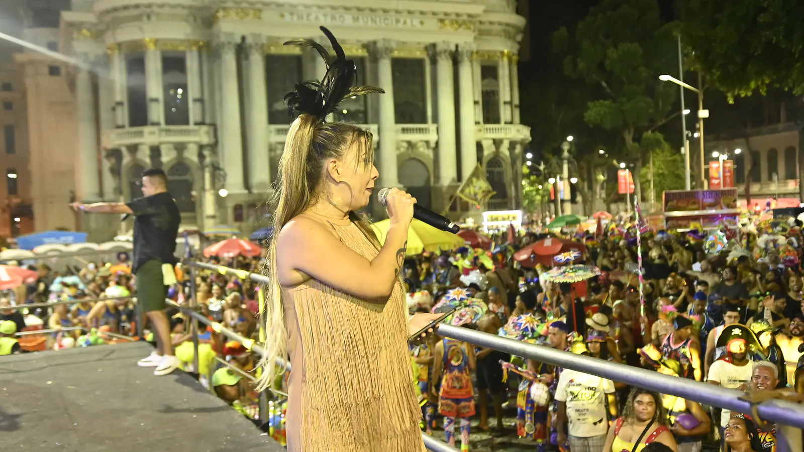 Bailes da Cinelândia agitam o Carnaval 2026 com artistas consagrados e concurso; veja a programação