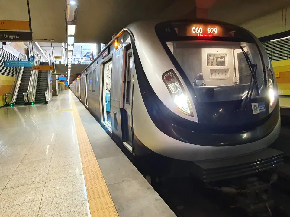 Image de couverture: La vente du passeport de métro spécial pour le Réveillon Rio 2026 commence aujourd'hui
