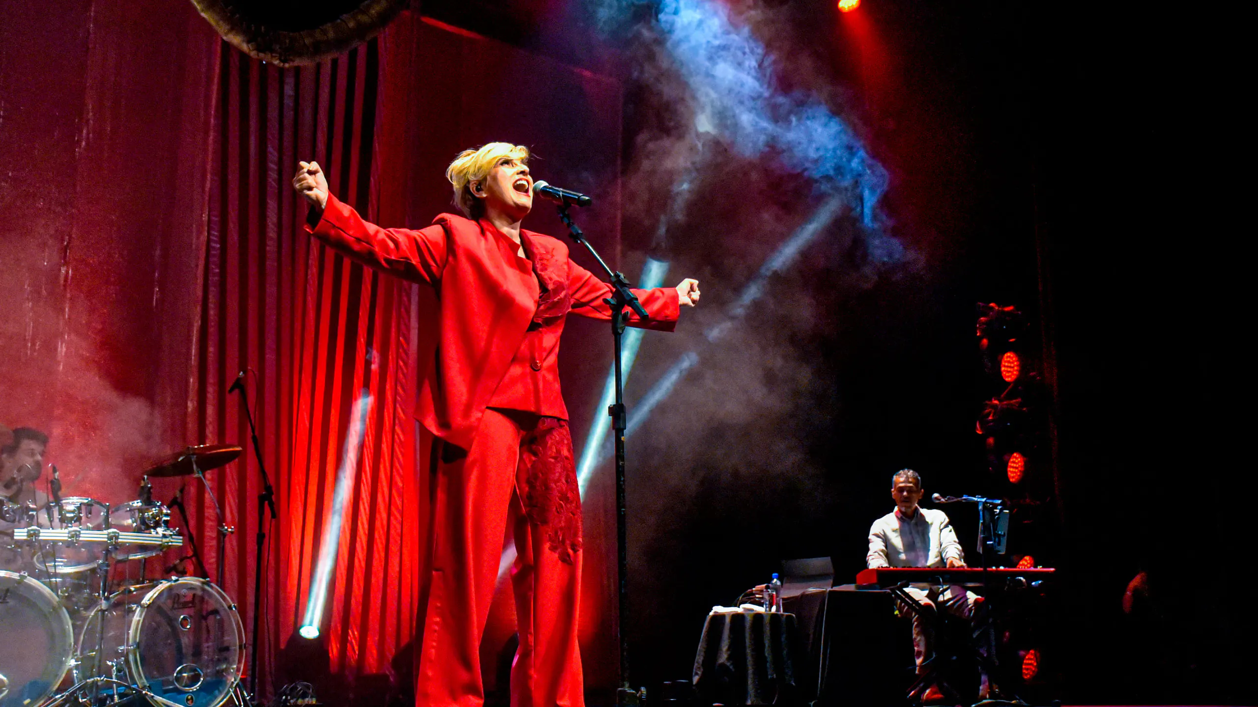 Fin de Tarde Project, with Isabella Taviani, at the João Caetano Theatre